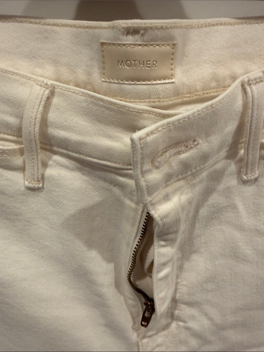 MOTHER Off-White Wide-Leg Jeans - Picture 4 of 4